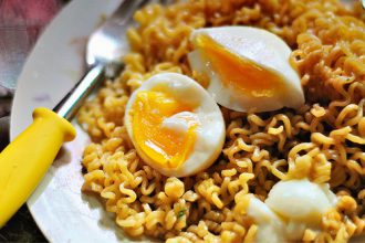 Lucky Me Pancit Canton with Egg